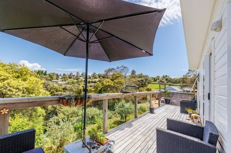 Photo of property in 11 Ash Grove Circle, Haruru, 0204