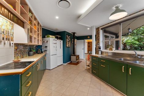 Photo of property in 26 Gurney Road, Kelson, Lower Hutt, 5010