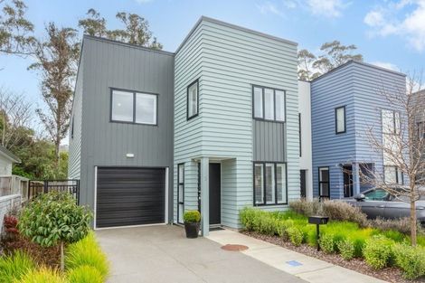 Photo of property in 5a Breakwater Way, Whitby, Porirua, 5024