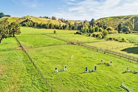 Photo of property in 179 Leedstown Road, Hunterville, Marton, 4787
