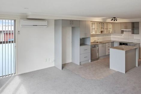 Photo of property in 16 Merlot Lane, Pukekohe, 2120