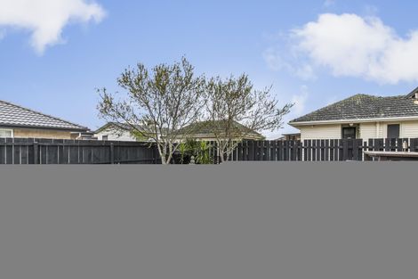 Photo of property in 20 Grove Road, Papakura, 2110