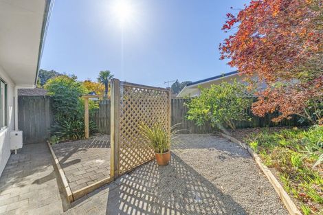 Photo of property in 6 Redwood Crescent, Westown, New Plymouth, 4310