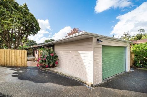 Photo of property in 7 Juneau Place, Glendene, Auckland, 0602