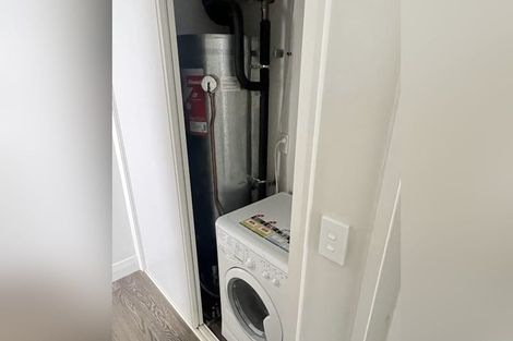 Photo of property in Fountain Court, 48u8 Oriental Parade, Oriental Bay, Wellington, 6011