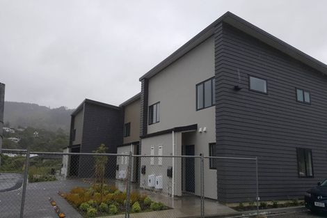 Photo of property in 16/9u Surrey Street, Tawa, Wellington, 5028