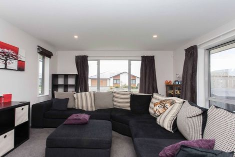Photo of property in 23 Luxembourg Crescent, Halswell, Christchurch, 8025