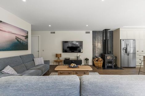 Photo of property in 15 Muster Road, Jacks Point, 9371
