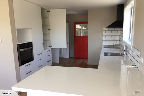 Photo of property in 10 Roche Avenue, Upper Riccarton, Christchurch, 8041
