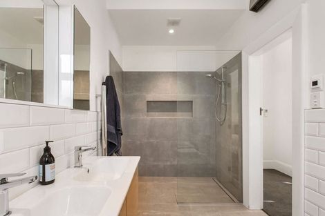 Photo of property in 112 Knowles Street, St Albans, Christchurch, 8052