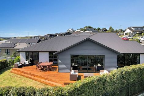 Photo of property in 90 Adler Drive, Ohauiti, Tauranga, 3112