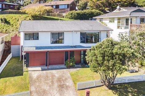 Photo of property in 71 Leeward Drive, Whitby, Porirua, 5024