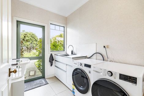 Photo of property in 484 Corbett Road, Lepperton, New Plymouth, 4373