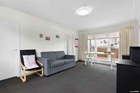 Photo of property in 53 Bruce Road, Glenfield, Auckland, 0629