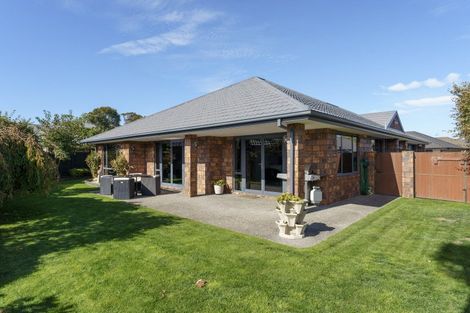 Photo of property in 5 Hideaway Gate, Parklands, Christchurch, 8083