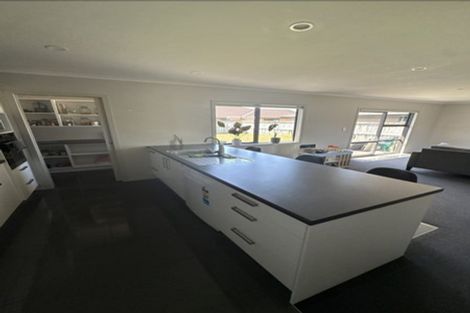 Photo of property in 28 Chalgrove Road, Huntington, Hamilton, 3210