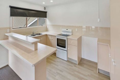 Photo of property in 27unit Willow Avenue, Hannahs Bay, Rotorua, 3010