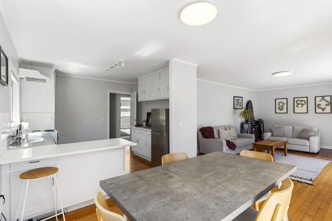 Photo of property in 48b Heathcote Road, Castor Bay, Auckland, 0620