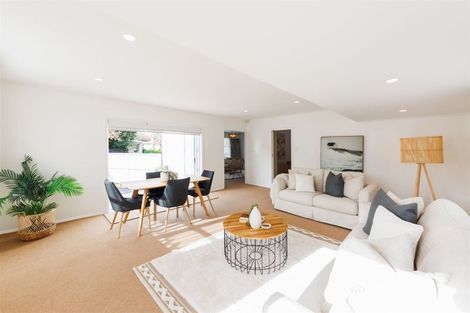 Photo of property in 105 Buick Crescent, Awapuni, Palmerston North, 4412