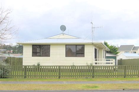 Photo of property in 107 Martyn Road, Whangamata, 3620