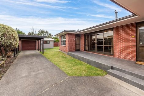 Photo of property in 25 Toorak Avenue, Avonhead, Christchurch, 8042