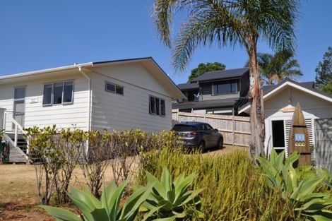 Photo of property in 197 Vista Paku, Pauanui, Hikuai, 3579