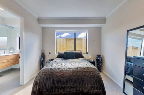 Photo of property in 5 Awataha Crescent, Pyes Pa, Tauranga, 3110