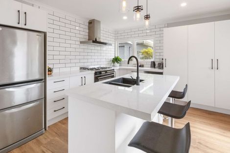Photo of property in 11 Heather Place, Melville, Hamilton, 3206