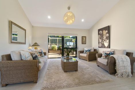 Photo of property in 8 Laylin Place, Pukekohe, 2120