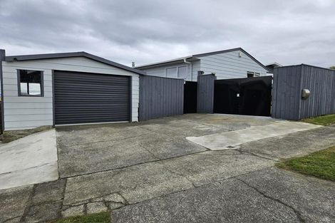 Photo of property in 17 Drummond Crescent, Kelson, Lower Hutt, 5010