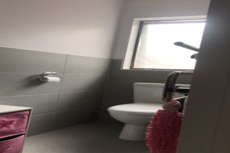 Photo of property in 16b Imperial Place, Henderson, Auckland, 0612