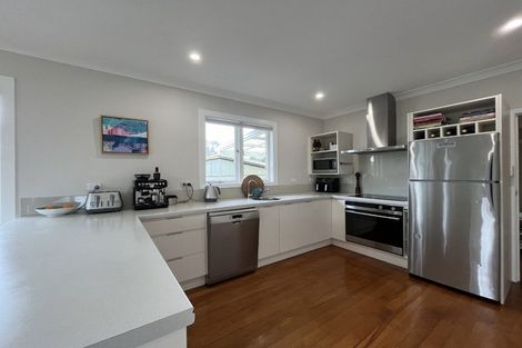 Photo of property in 2/85a Beach Road, Pahurehure, Papakura, 2113