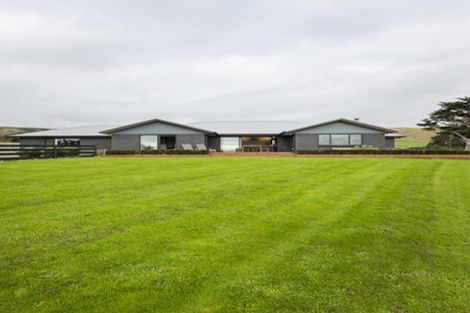 Photo of property in 52 Centre Road, Aokautere, Palmerston North, 4471