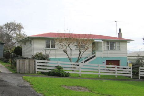 Photo of property in 6 Miro Street, Helensville, 0800