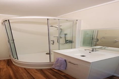 Photo of property in 1/27 South Karori Road, Karori, Wellington, 6012