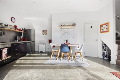 Photo of property in 59u6 Mortimer Terrace, Brooklyn, Wellington, 6021