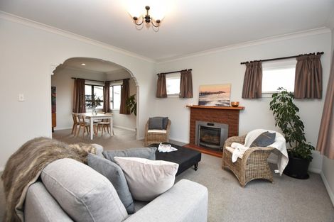 Photo of property in 4 Mckenzie Terrace, Carterton, 5713