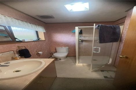 Photo of property in 34a Mark Edward Drive, Half Moon Bay, Auckland, 2012