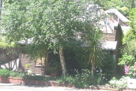 Photo of property in 22 Fairview Crescent, Kelburn, Wellington, 6012