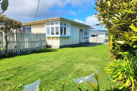 Photo of property in 59 Marlborough Street, Greymouth, 7805