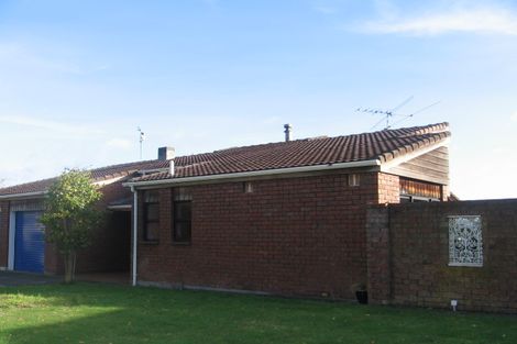 Photo of property in 10 Leeward Drive, Whitby, Porirua, 5024