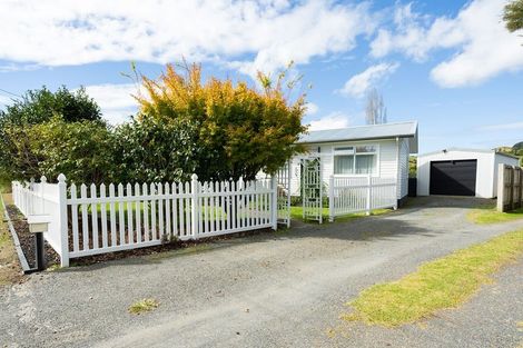 Photo of property in 26 Valley Road, Hikurangi, 0114
