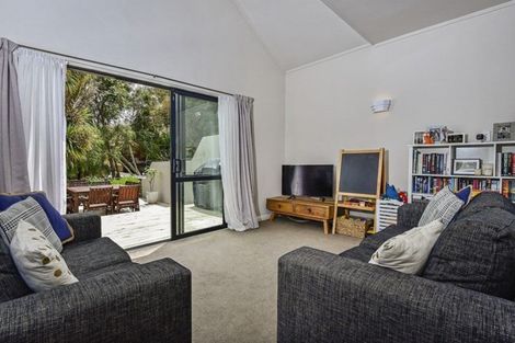 Photo of property in 3/18 Reid Road, New Lynn, Auckland, 0600