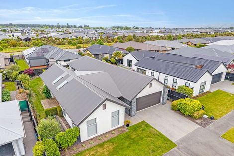 Photo of property in 5 Whitau Place, Marshland, Christchurch, 8083