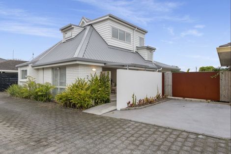 Photo of property in 2/8 Terrace Avenue, Mount Maunganui, 3116