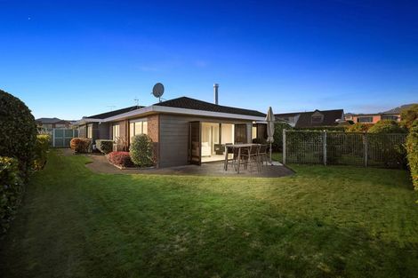 Photo of property in 77 Harvey Street, Waipahihi, Taupo, 3330