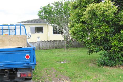 Photo of property in 45 Selak Place, Glen Eden, Auckland, 0602