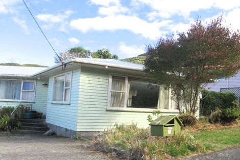 Photo of property in 19 Thurleigh Grove, Karori, Wellington, 6012