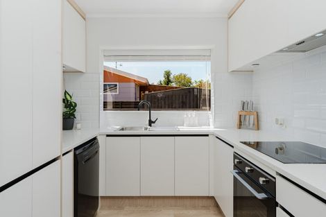 Photo of property in 15c Breckons Avenue, Nawton, Hamilton, 3200