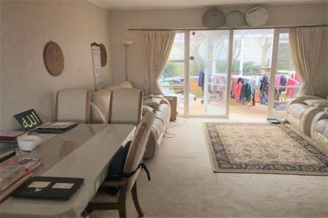 Photo of property in 2/17 Kerswill Place, Pakuranga, Auckland, 2010